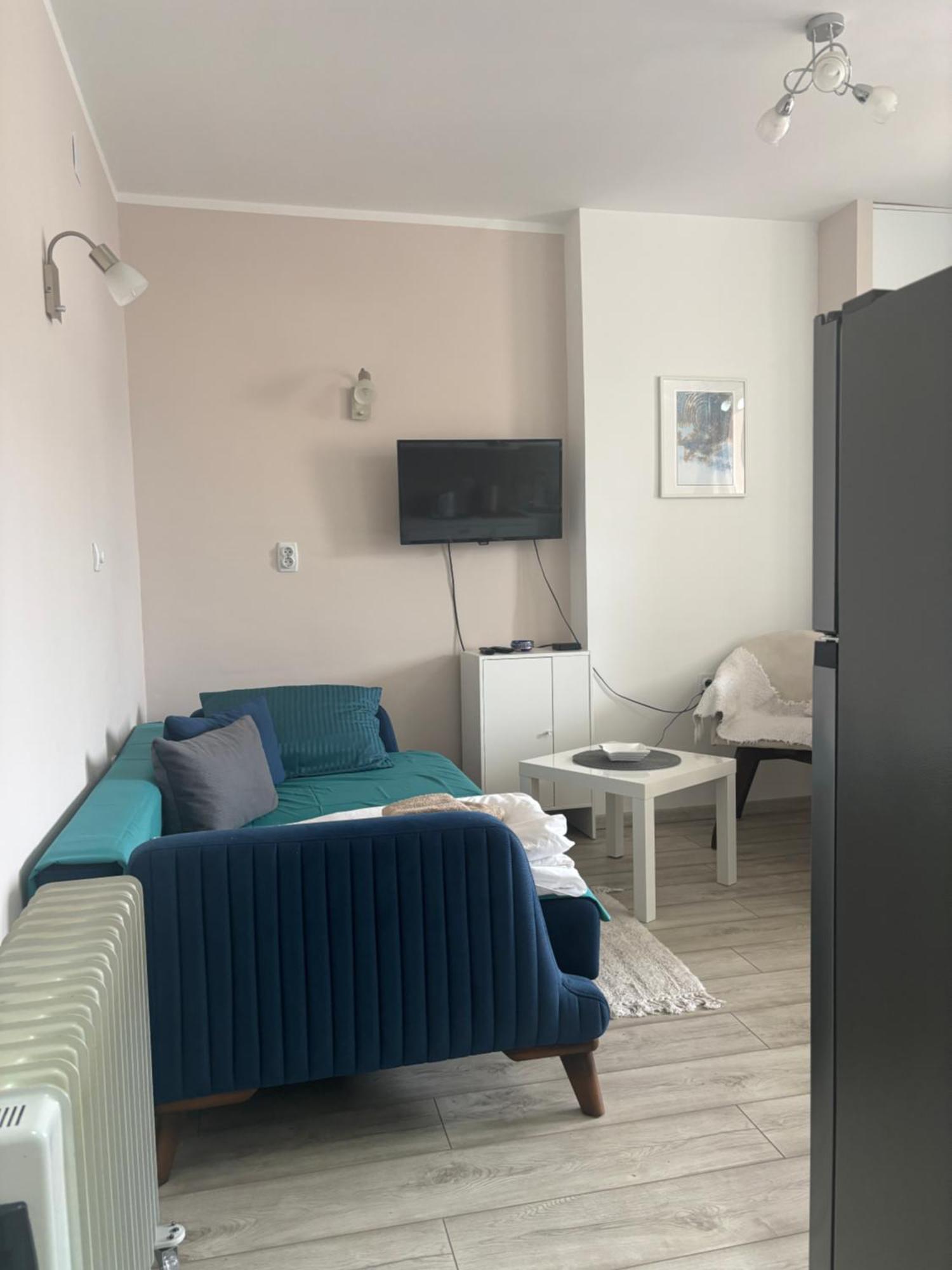 Red Square Apartment Pirot Ngoại thất bức ảnh